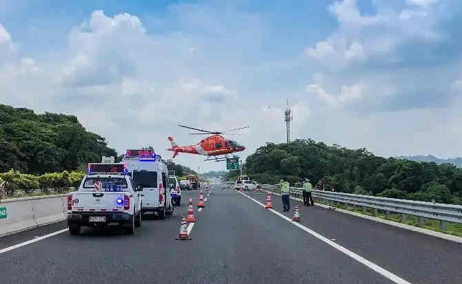 乌兰浩特高速公路汽车救援案例